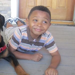 Meet your Posher, Nia